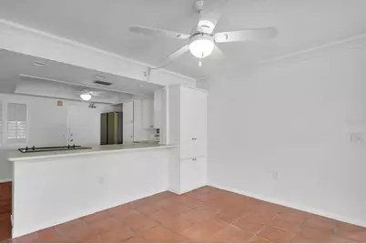 4900 38th Way S #302, Saint Petersburg, FL 33711 - Photo 13