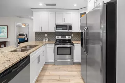 4130 Queen Street N, Saint Petersburg, FL 33714 - Photo 11