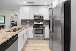 4130 Queen St N, Saint Petersburg, FL 33714 - Photo 11