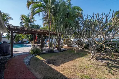 3991 38th Way S, Saint Petersburg, FL 33711 - Photo 41