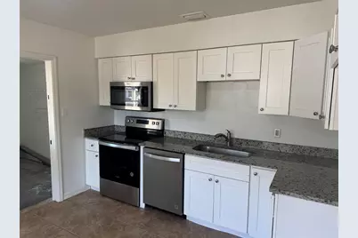 10935 N 14th Street, Tampa, FL 33612 - Photo 5