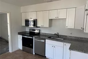 10935 N 14th St, Tampa, FL 33612 - Photo 5