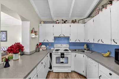 38606 3rd Avenue, Zephyrhills, FL 33542 - Photo 13