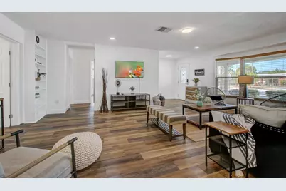 2121 Greenbriar Boulevard, Clearwater, FL 33763 - Photo 37