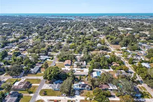 1826 Bonnie Gail St, Largo, FL 33774 - Photo 25
