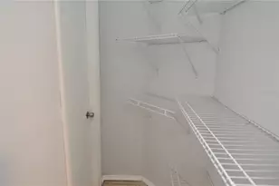 8649 Fancy Finch Dr, Tampa, FL 33614 - Photo 9