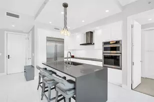 100 1st Ave N, Saint Petersburg, FL 33701 - Photo 17