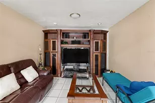 7114 Mintwood Ct, Tampa, FL 33615 - Photo 11