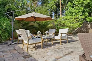 1249 Essex Dr N, Saint Petersburg, FL 33710 - Photo 23