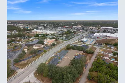 7048 Mariner Boulevard, Spring Hill, FL 34609 - Photo 17