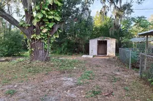 3255 Riverdale Dr, Dade City, FL 33523 - Photo 7