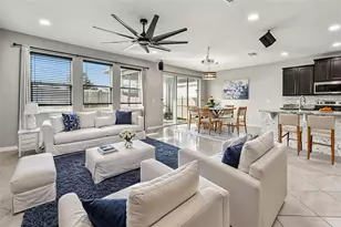 8389 Bower Bass Cir, Wesley Chapel, FL 33545 - Photo 9