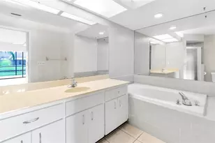 5530 Salem Square Dr N, Palm Harbor, FL 34685 - Photo 21