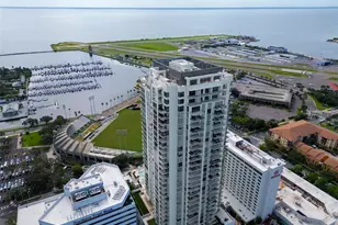 301 1st St S, Saint Petersburg, FL 33701 - Photo 1