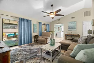 5379 16th St S, Saint Petersburg, FL 33705 - Photo 9