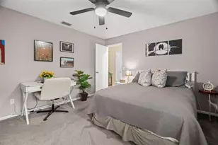 5379 16th St S, Saint Petersburg, FL 33705 - Photo 17