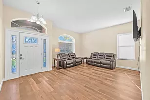 3729 Hollow Wood Dr, Valrico, FL 33596 - Photo 9