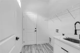 2305 W Kentucky Ave, Tampa, FL 33607 - Photo 17