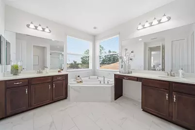 2747 Tarragona Way, Wesley Chapel, FL 33543 - Photo 27