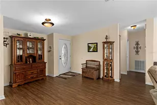 37546 Lilly Bea Ave, Zephyrhills, FL 33541 - Photo 11