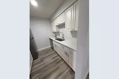 9119 Tudor Drive #E104, Tampa, FL 33615 - Photo 11