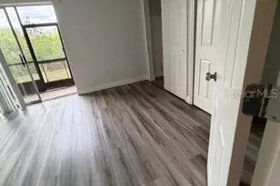 9119 Tudor Dr, Tampa, FL 33615 - Photo 13