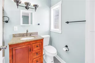 1012 Granville Ct N, Saint Petersburg, FL 33701 - Photo 19