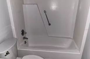 5603 80th St N, Saint Petersburg, FL 33709 - Photo 9