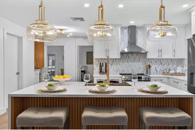 1927 Shore Acres Boulevard NE, Saint Petersburg, FL 33703 - Photo 7