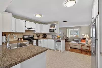 9238 140th Lane, Seminole, FL 33776 - Photo 13