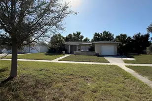 6160 30th Ave N, Saint Petersburg, FL 33710 - Photo 1