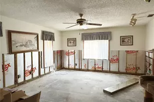 6341 Elmhurst Dr, Pinellas Park, FL 33782 - Photo 9