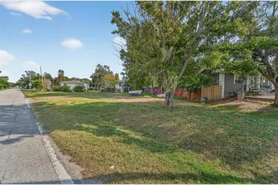 1104 W College Avenue, Ruskin, FL 33570 - Photo 9