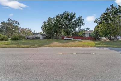 1104 W College Avenue, Ruskin, FL 33570 - Photo 7