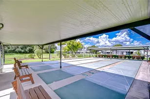 3904 William Hume Dr, Zephyrhills, FL 33541 - Photo 35