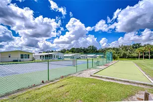 3904 William Hume Dr, Zephyrhills, FL 33541 - Photo 31