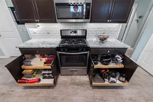 5513 Los Robles Ct, Palmetto, FL 34221 - Photo 13