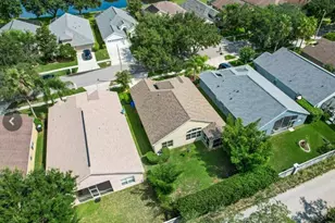 18835 Maisons Dr, Lutz, FL 33558 - Photo 13