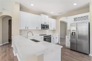 8602 Sandy Plains Dr, Riverview, FL 33578 - Photo 9