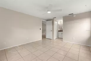 8229 Ravencroft Dr, Tampa, FL 33615 - Photo 15