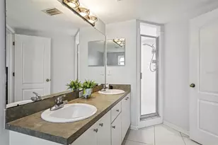 24607 Volterra Ct, Lutz, FL 33559 - Photo 15