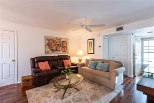 21107 Fountain View Ln, Lutz, FL 33558 - Photo 5