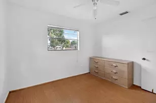 2480 18th Ave N, Saint Petersburg, FL 33713 - Photo 25