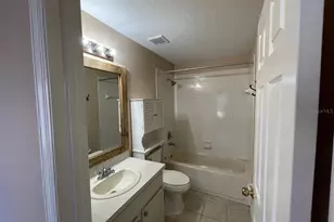 11604 Colony Lake Dr, Tampa, FL 33635 - Photo 21