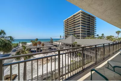 7600 Bayshore Drive #204, Treasure Island, FL 33706 - Photo 5