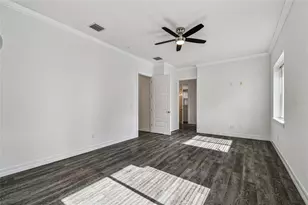 10555 Lake Breeze Dr, Seminole, FL 33772 - Photo 21