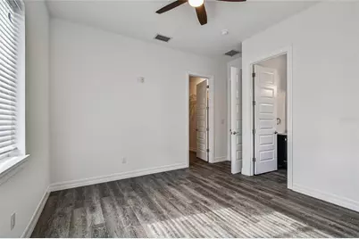 10555 Lake Breeze Drive, Seminole, FL 33772 - Photo 49