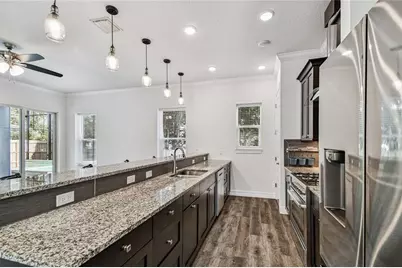 10555 Lake Breeze Drive, Seminole, FL 33772 - Photo 11