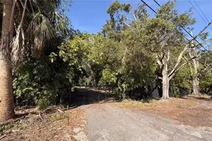 4736 Normandy Dr, Tampa, FL 33615 - Photo 1