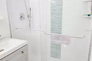 232 84th Ave NE, Saint Petersburg, FL 33702 - Photo 9